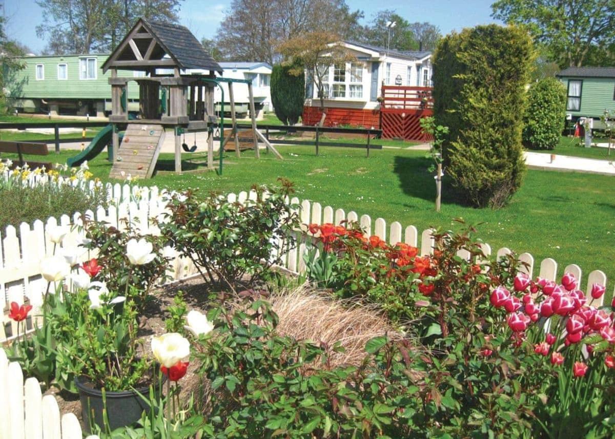 Weir Country Park Hotel Holtby Eksteriør billede