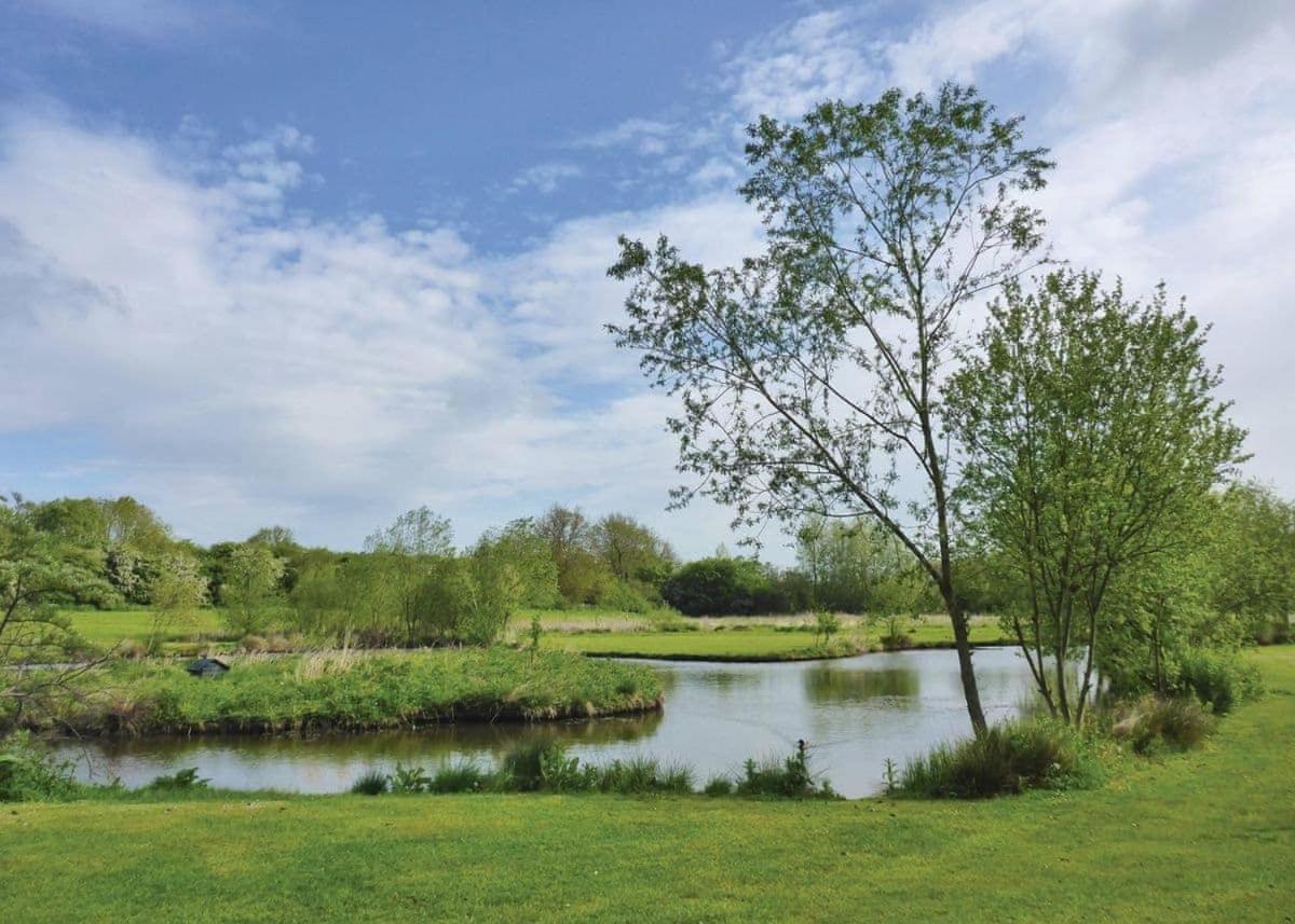 Weir Country Park Hotel Holtby Eksteriør billede